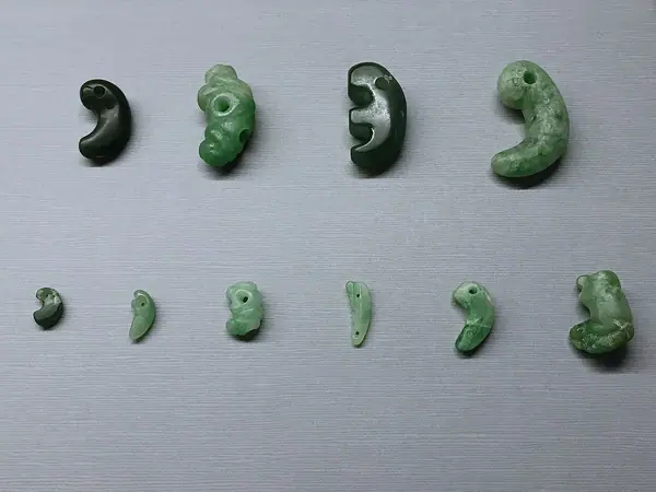 Itoigawa's jadeite magatamas of Ukikunden Site