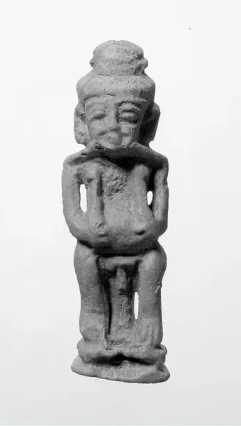 amulet ; god