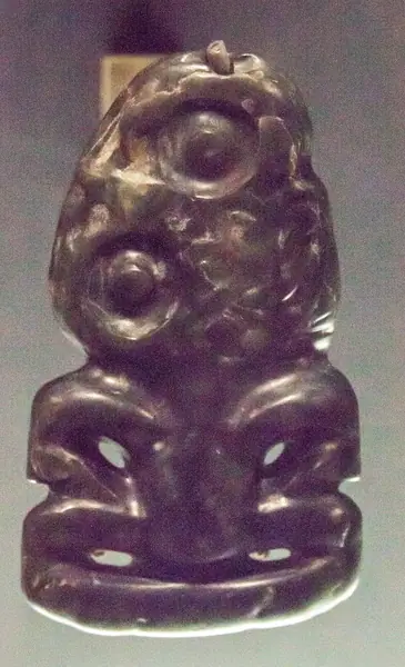 Auckland War Memorial Museum, Pounamu object 2016-01-21-3