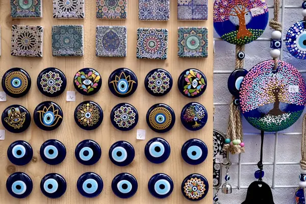 Souvenir shop - Córdoba - 01 - flickr(marctasman)