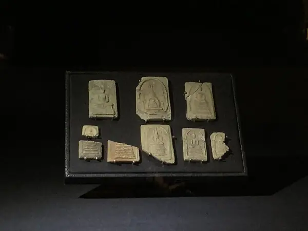 Nai Lert Park Heritage Home - amulets