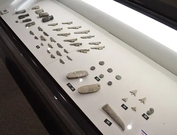 舞台1号墳出土 石製品