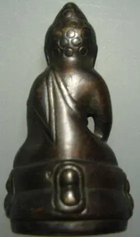 องค์ที่16 (statue)