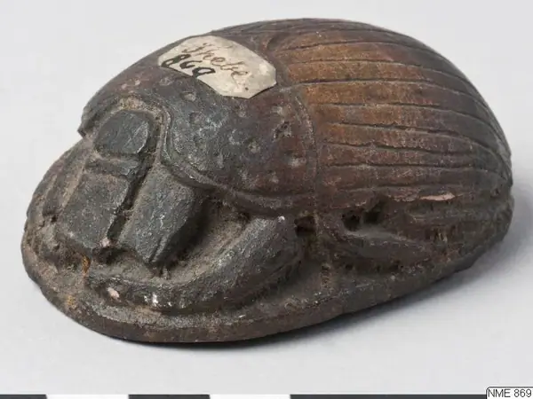 Scarab, skarabé amulet from Thebes