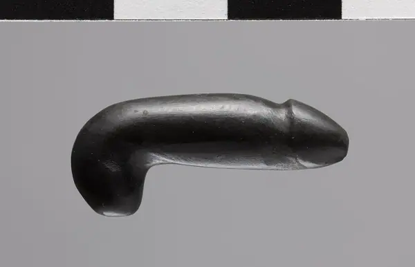 Amulet depicting a phallus title QS:P1476,en:"Amulet depicting a phallus " label QS:Len,"Amulet depicting a phallus " label QS:Lit,"Amuleto raffigurante un fallo"