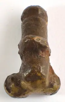 amuletă în formă de phallus